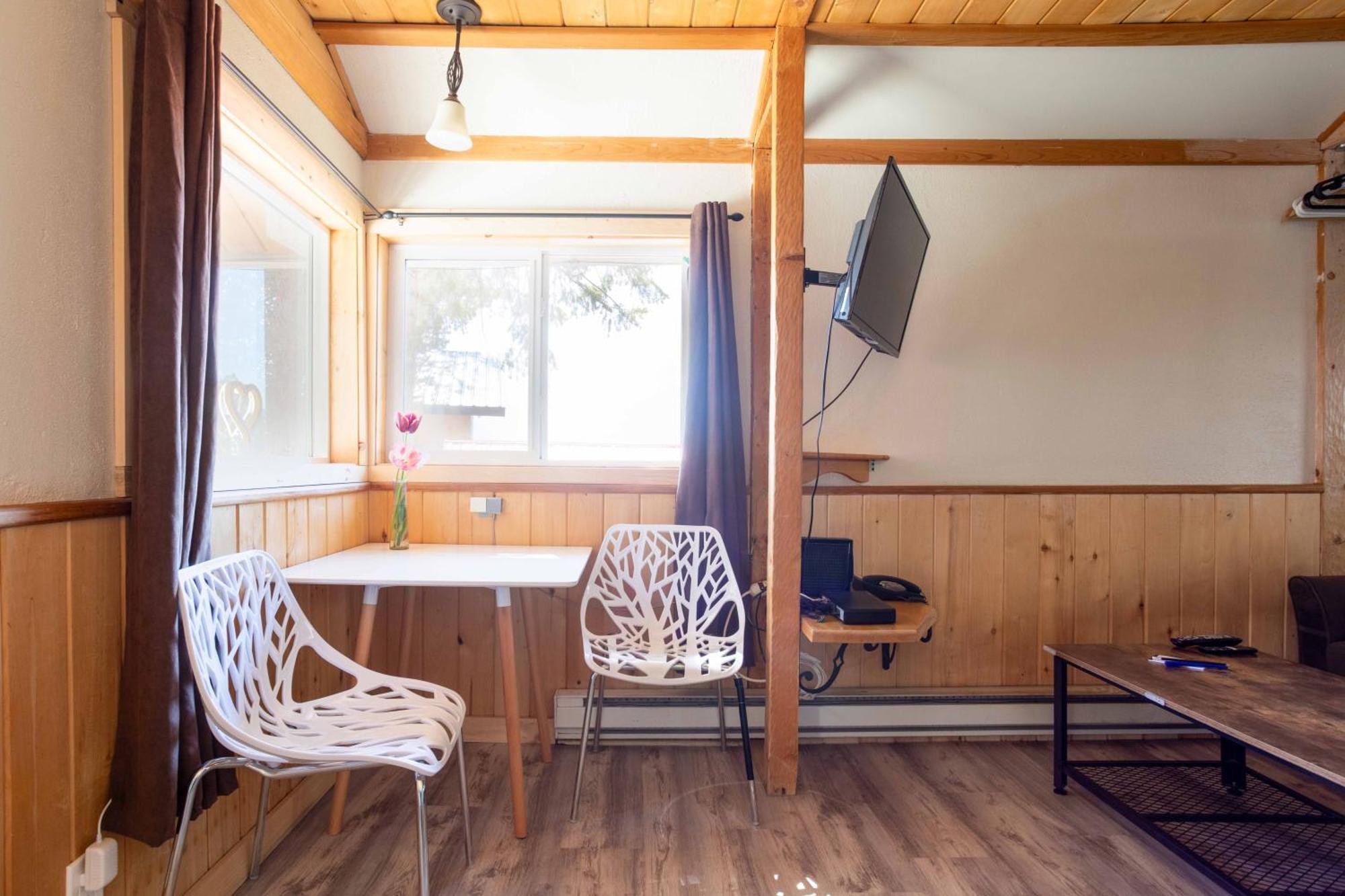 The Valley View Cabins And Event Center Creston Exterior foto